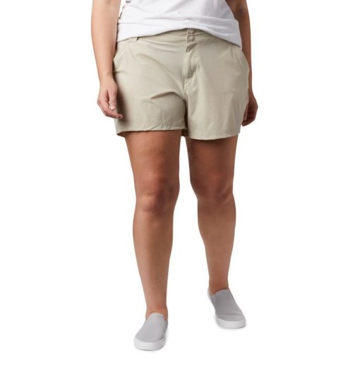 Women's Columbia PFG Coral Point III Shorts Khaki | Plus Size CA-G3486